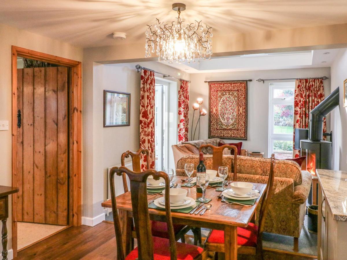 South Lodge Sturminster Newton Buitenkant foto