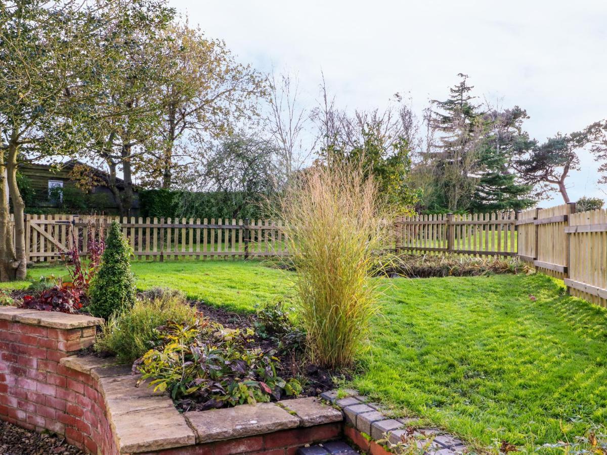 South Lodge Sturminster Newton Buitenkant foto
