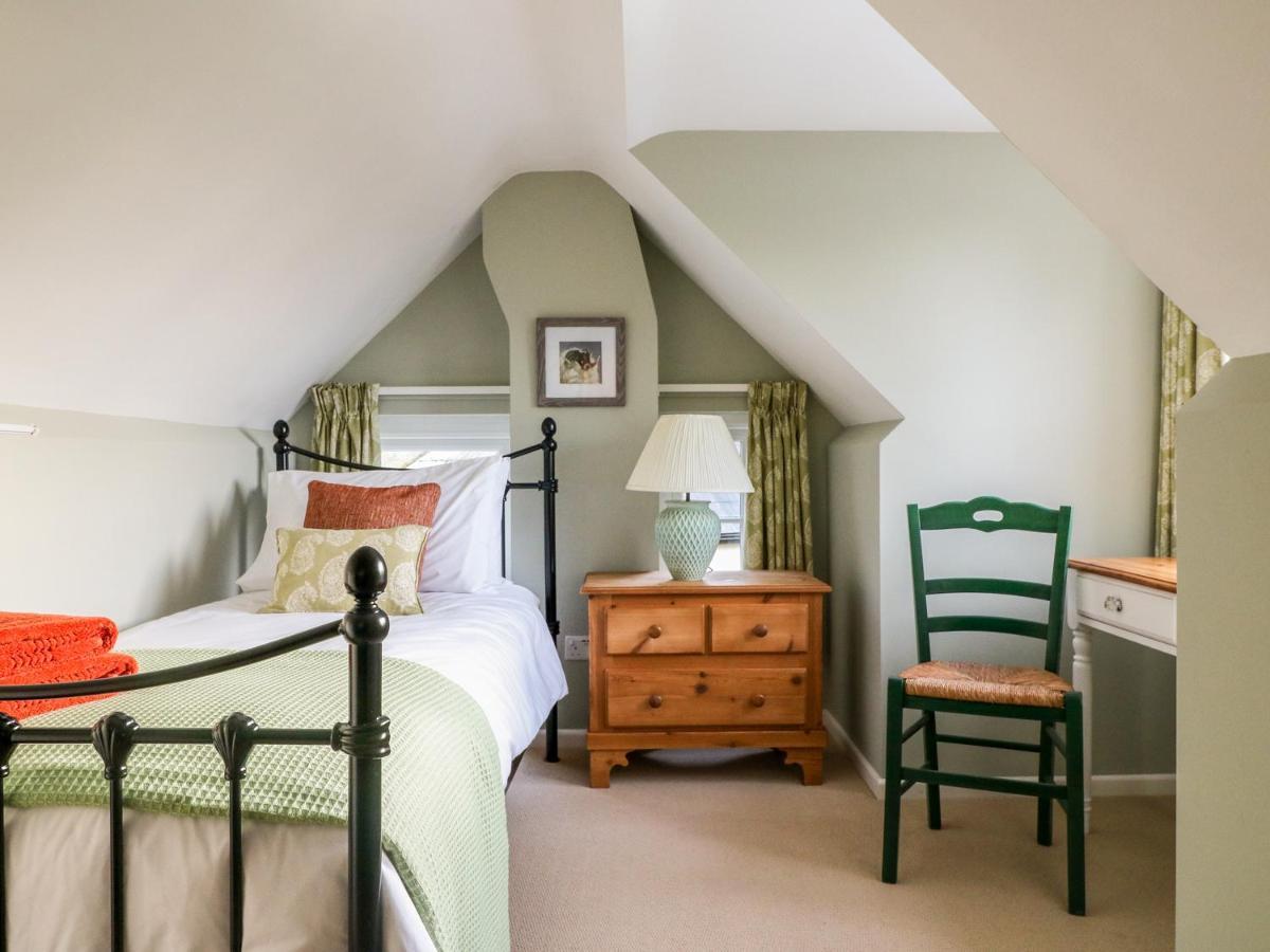 South Lodge Sturminster Newton Buitenkant foto